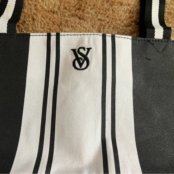 NWT Victoria’s Secret Tote Bag - Image 2