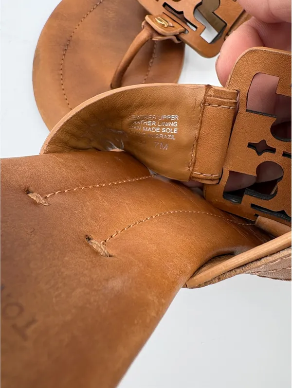 Tory Burch $248 Woman’s 7M Brown Leather Thong Sandals with Logo Accent Size 7M - Image 5
