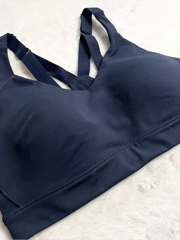 DSG Navy Blue Wireless Comfort Sports Bra Size Medium - Image 4