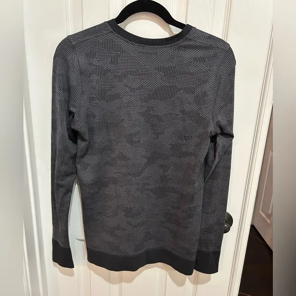 Lululemon swiftly breathe long sleeve in vented camo size 4 - Image 2