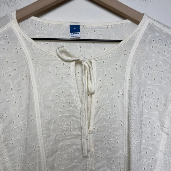 Old Navy Women Cotton Roma Blouse XL White Eyelet Embroidered Balloon Cottage - Image 5