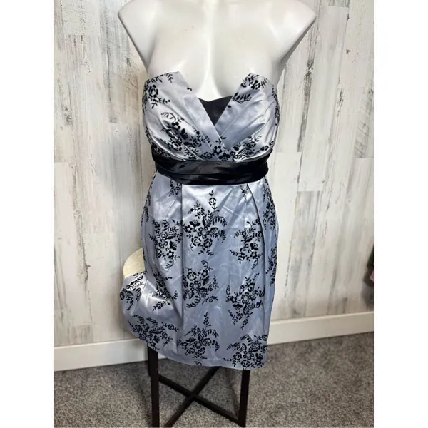 Trixxi dress size large - Image 4