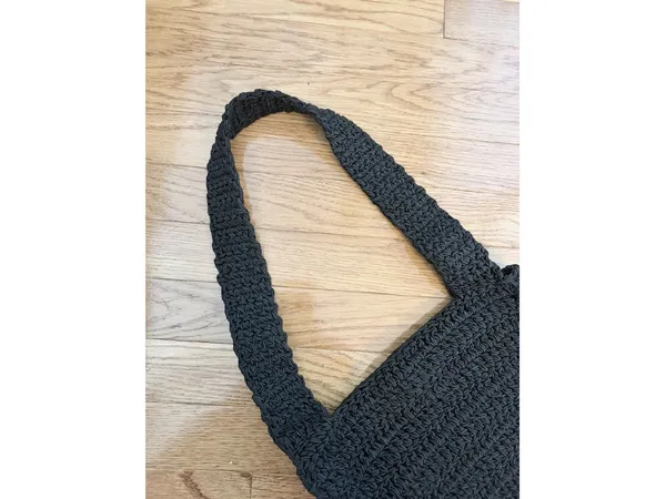 Black Chunky Knit Macrame Shoulder Bag Zip Close - Image 5