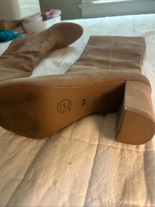 Qupid Krafty Honey Brown Suede Leather Knee High Boots - Suede Mars - Image 2