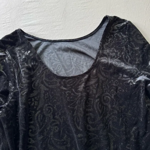 Vintage Y2K Cache velvet Paisley long sleeve Scoop Back Top - Image 6