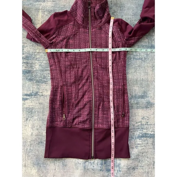Lululemon Nice Asana Jacket Ziggy Wee August Glo / Plum Purple Size 2 - Image 5