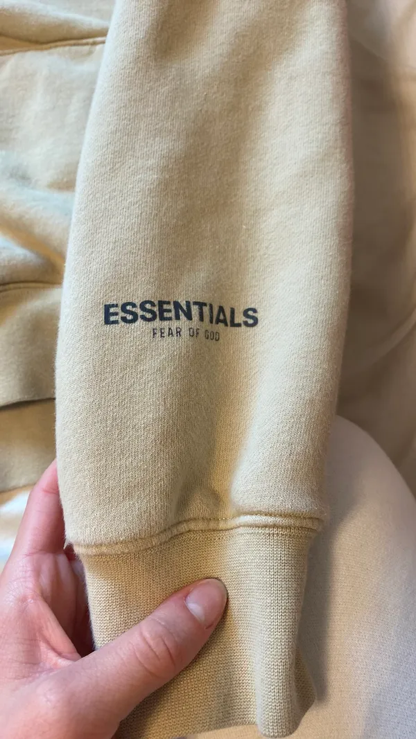 Essentials Fear of God Sweatshirt - Image 4