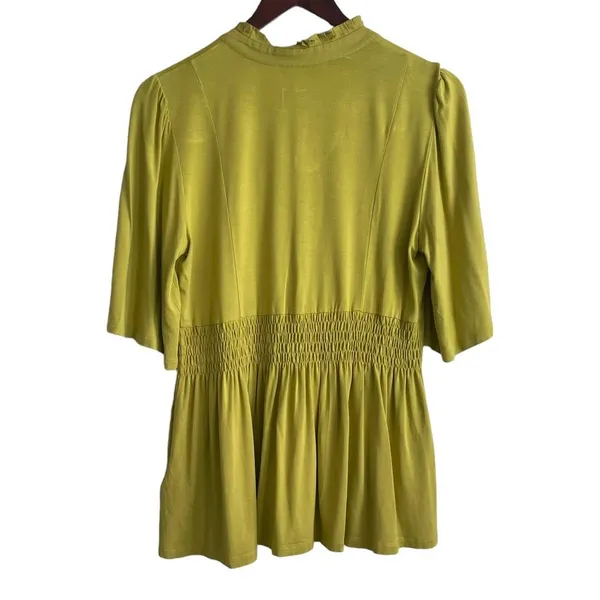 Peter Nygard Women Smocked Top M Chartreuse Flowy Short‎ Sleeve Empire Blouse - Image 2