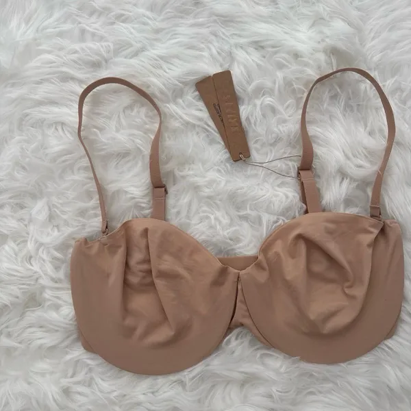 Skims Smoothing Intimates Strapless Bra Clay Size 32DDD - Image 3