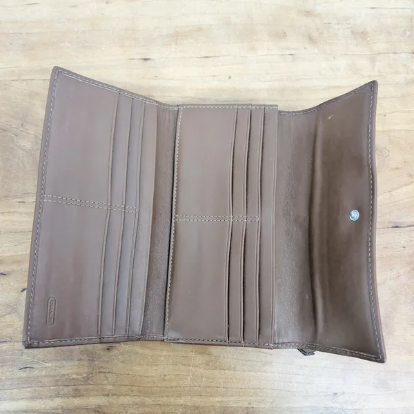 Coach Trifold Ladies Long Wallet - Image 6