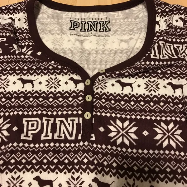 PINK Victoria's Secret Black and White Pajama Top - Image 3