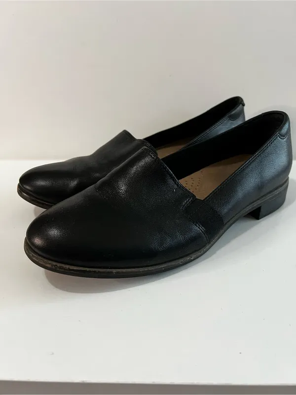 Clarks Trish Diva Black Leather Comfort Loafers Slip On Shoes - Image 3