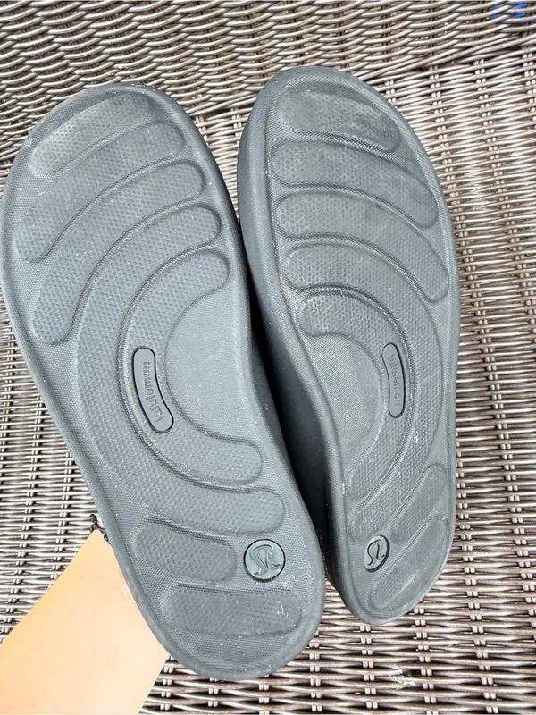 Lululemon SwayDay Mules Black size 6.5 slip on shoes women - Image 5
