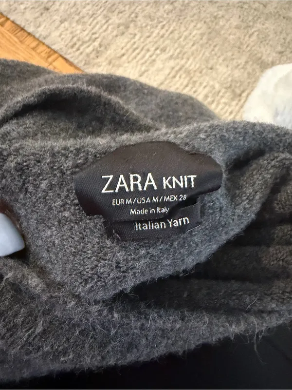 Zara Knit Italian Yarn Charcoal Gray Short Sleeve Funnel Neck Sweater Size M - Image 2