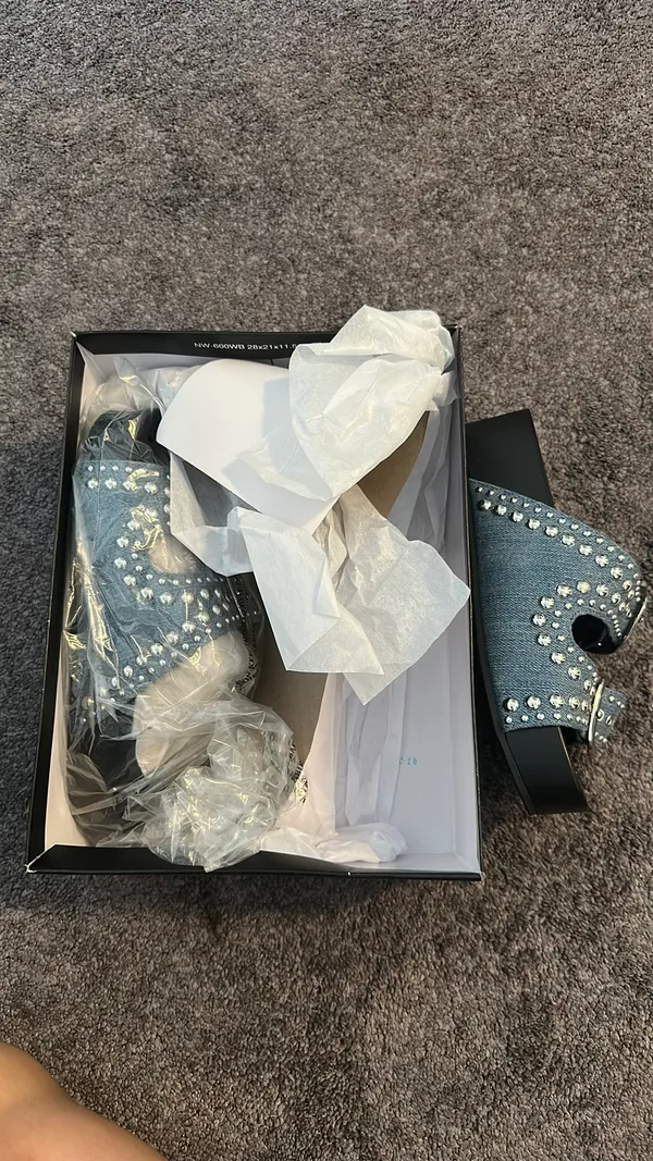 Nine West Slide Sandals blue denim with studs - Image 4