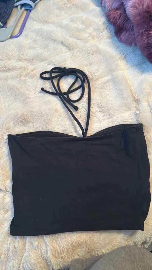 Hollister tie up tank - Image 4