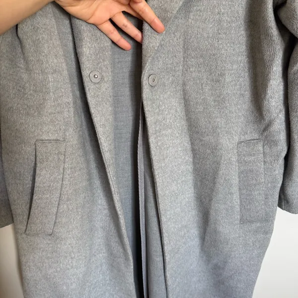 H&M Long Straight Cut Coat Jacket Light Gray Snap Closure Pockets Womens Size 8 - Image 5