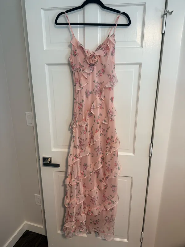 B Darlin Sleeveless Asymmetrical Ruffled Floral Dress - Image 4