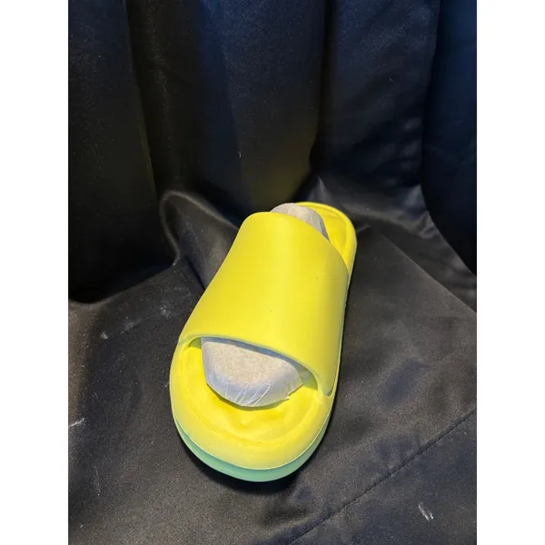 J/Slides Serene Yellow EVA Beach Slides‎ Sandals Womens Size 8 New in Box - Image 2