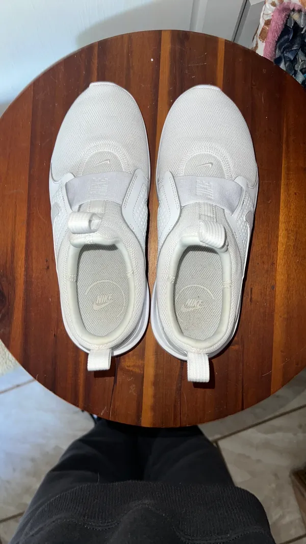 Nike Women’s Slip-On Sneakers - Image 4