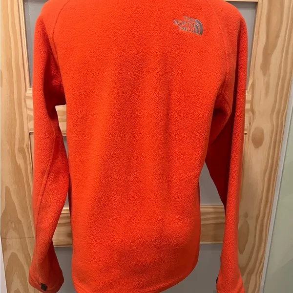 North Face Fleece Size M - Image 2