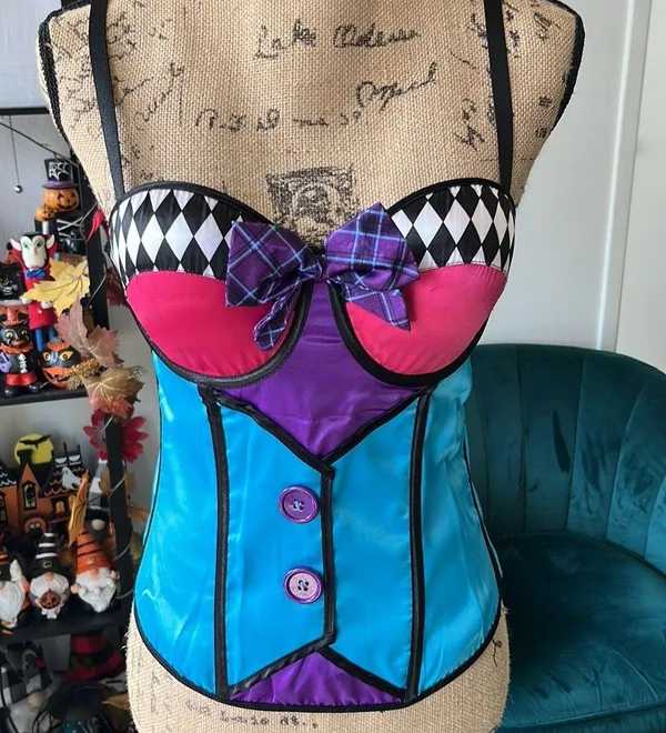 Mad Hatter Corset/Suspenders Set - Image 5