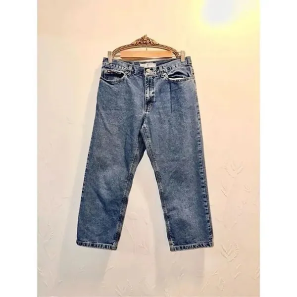 Tommy Hilfiger Size 8 ankle length High Rise Mom Jeans Vintage - Image 4