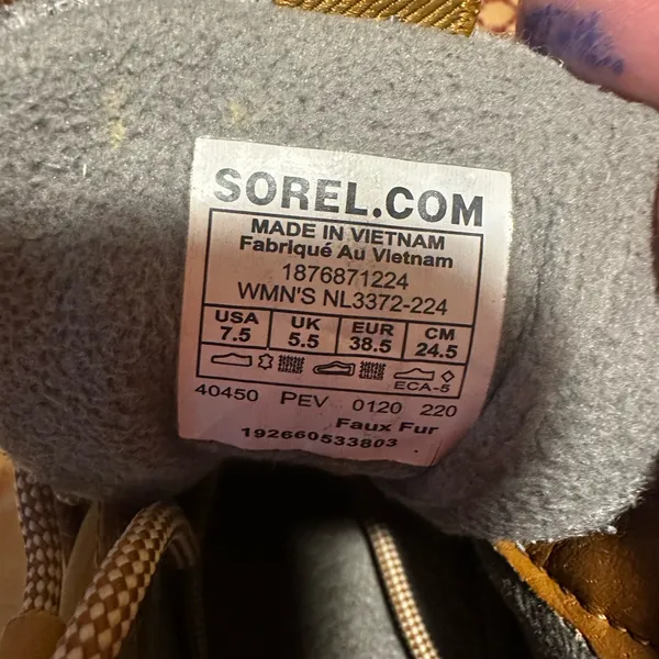 Sorel women’s‎ size 7.5 winter boot  leather and wool - Image 7