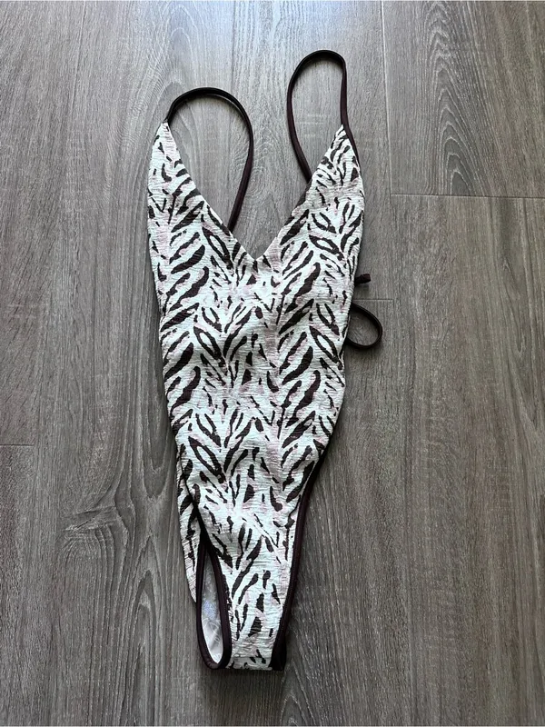Free People Free-Est Amber Printed‎ One Piece Swimsuit New Small - Image 5