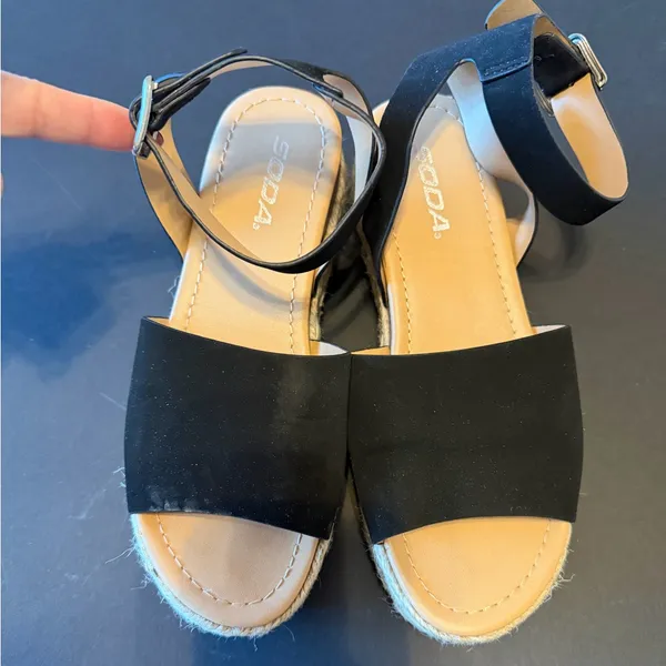 SODA black platform sandals, ankle strap, open front and back, jute accent, 7.5 - Image 3
