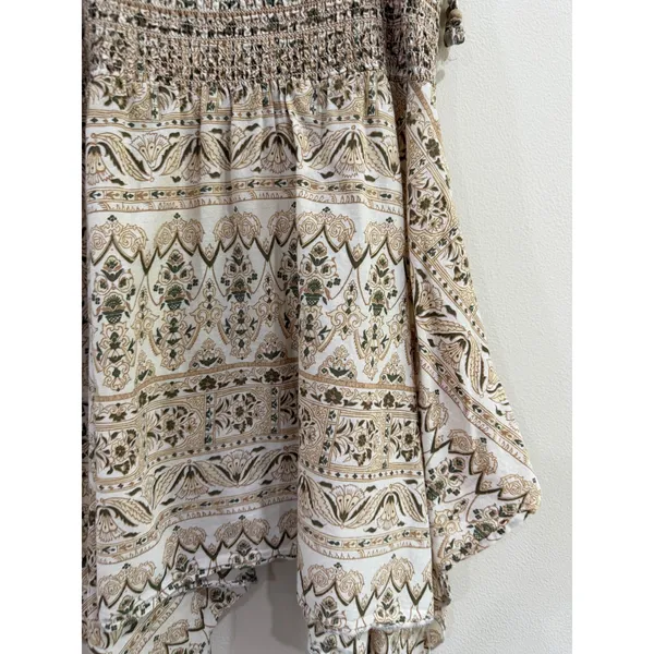 L.e.i. Women XL Boho Smocked Handkerchief Hem Cami Top Earth Tone Paisley Print - Image 3