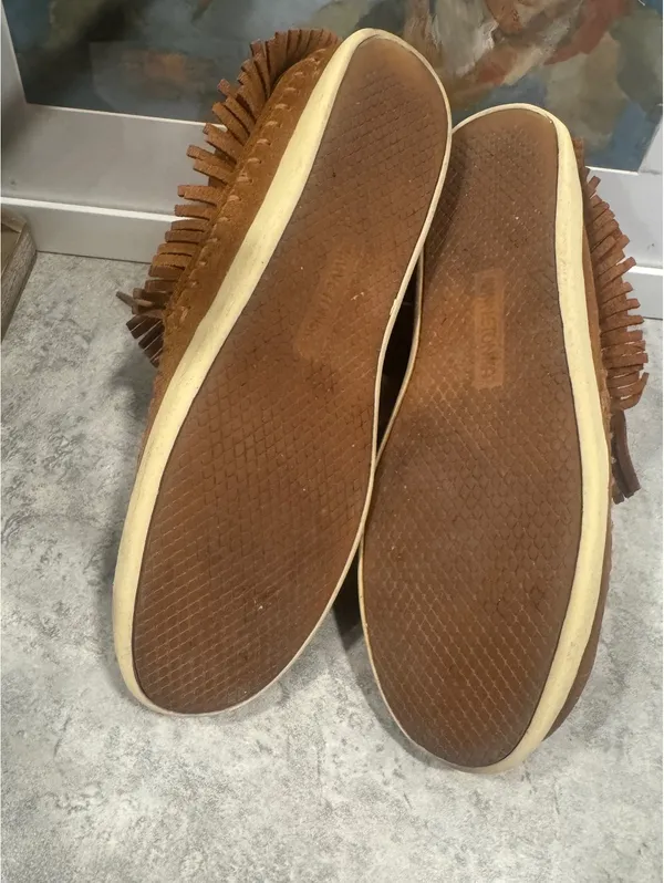 Minnetonka Venice Western Bootie Moccasins Suede Women's Size 8 - Image 5