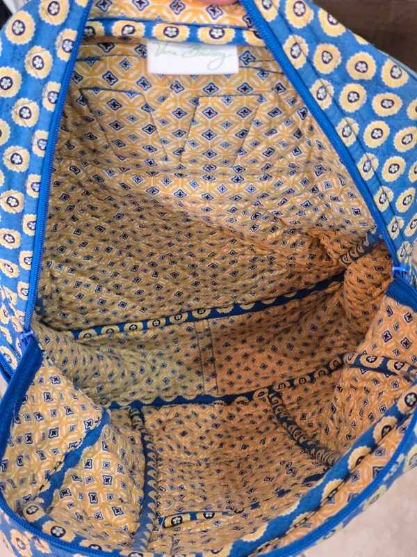 Vera Bradley Blue/Cream Floral Medallion Backpack Riviera Blue Retired Pattern - Image 6