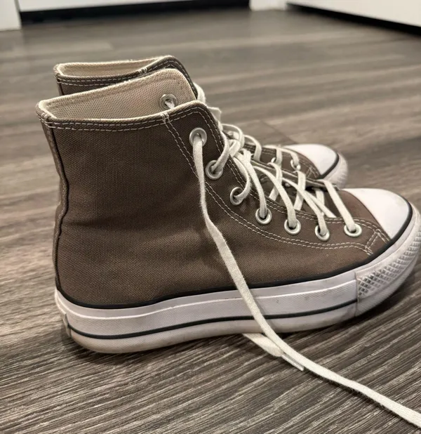 Brown platform high top converse  - Image 3