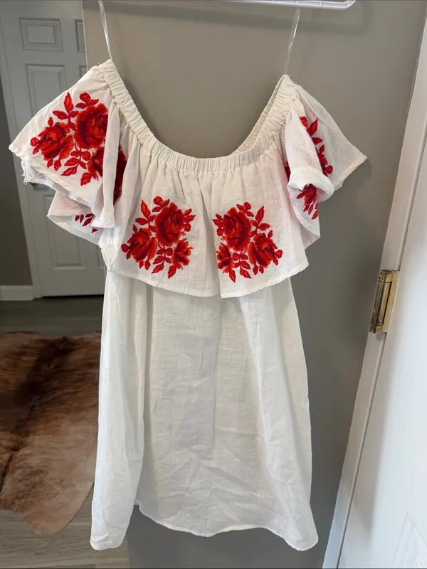 Umgee Off-The-Shoulder Boho Dress with Red Floral Embroidery & Pockets (Sz Large - Image 7