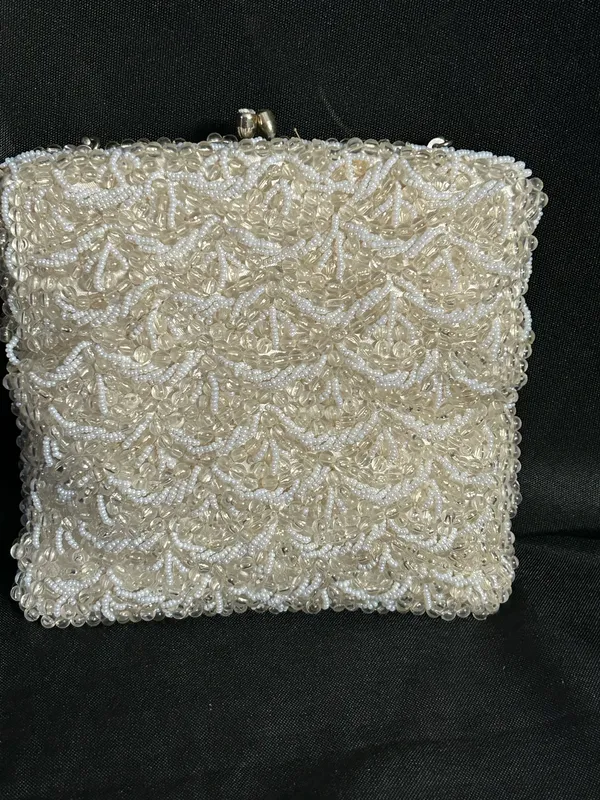 Ivory Beaded Evening Shoulder Hand Bag with Chain Strap Rhinestone Accent - Image 2