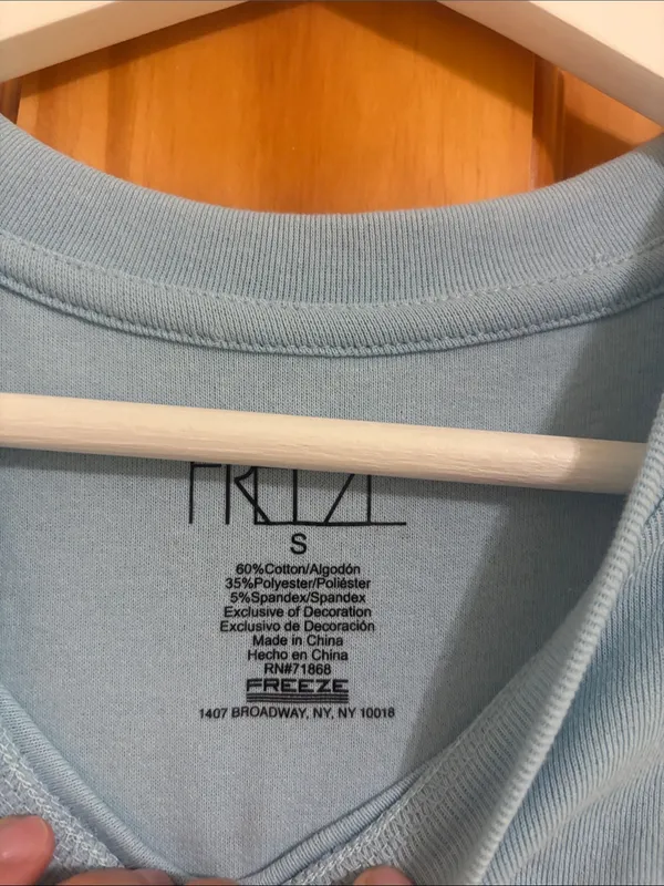 Nordstrom Size Small Light Blue St. Tropez T-Shirt - Image 3