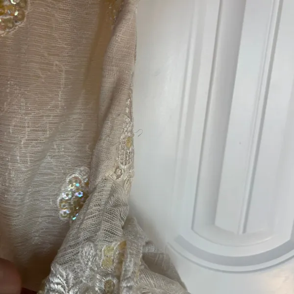 Floral and Sequin Wedding Dress Size Small‎ - Image 10