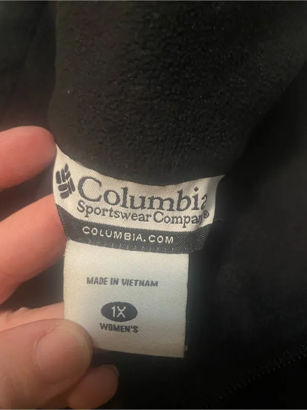 Columbia Black Fleece Jacket with White Logo Tag - Image 12