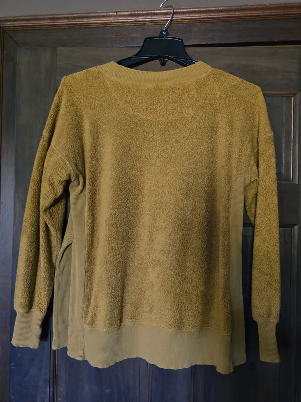aerie Golden Mustard Crewneck Top Faux sherpa Xs - Image 5