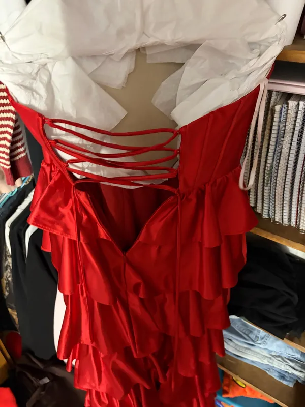 red dress Size 4 - Image 2