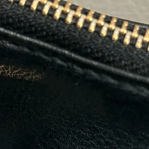 Madden NYC Elegant Black Bag with Gold Zipper-preowned - Image 4