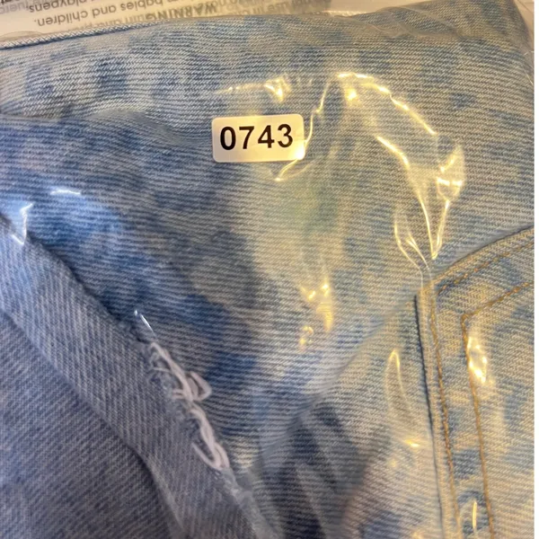 743 | Levi's‎ 501 150th Anniversary Cheetah Print Denim Cutoff Shorts 30 - Image 9