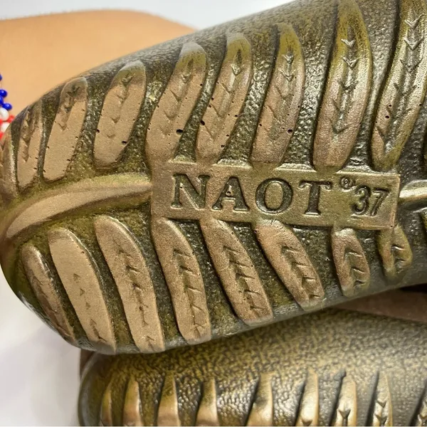 Naot Matai mary‎ Jane style shoes brown & gold leather size 37 - Image 5