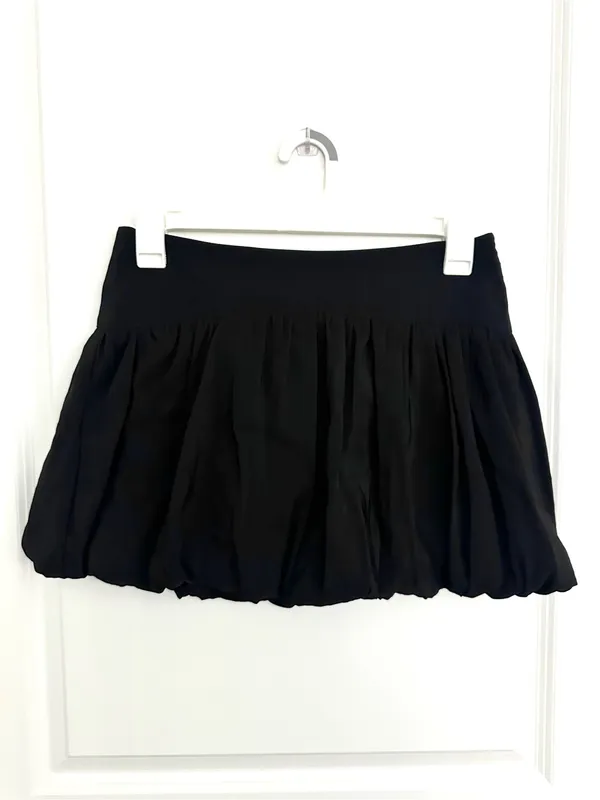 Zara Bubble Balloon Hem Mini Skirt Size Medium - Image 7
