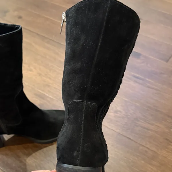 Vince Camuto Zelcinna Water-Repellent Mid-Shaft Suede Boots Size: 8.5W - Image 4