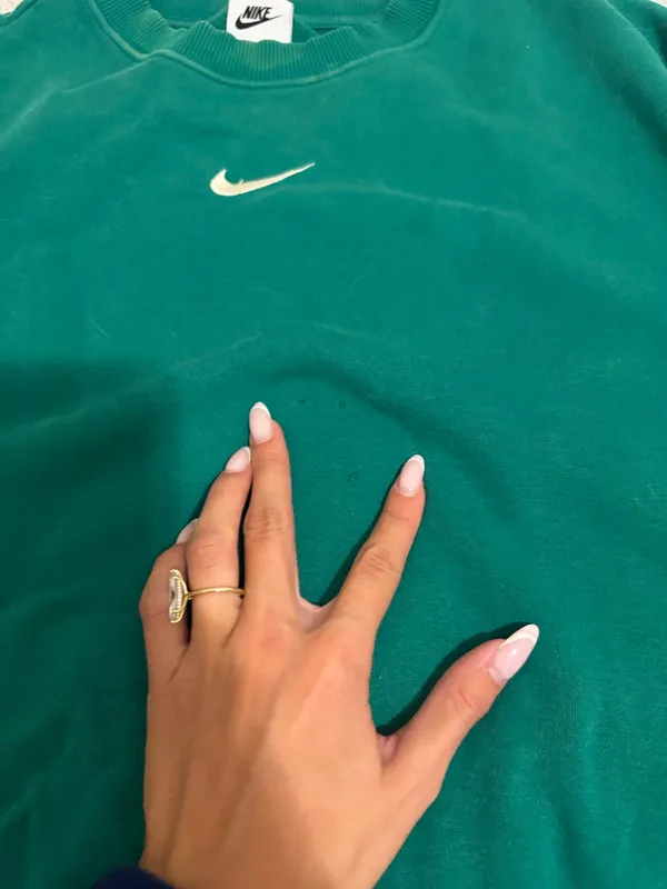 Nike Sweatshirt - Image 4
