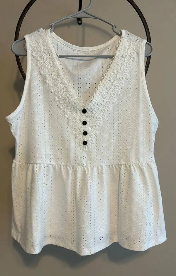 SheIn White Crop Top Tank - Image 2