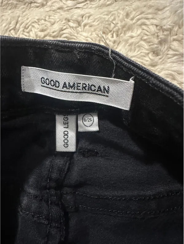 Good American Good Legs black mid-rise coated straight stretch denim jeans 0/25 - Image 5