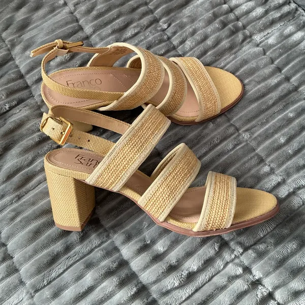 Elegant FRANCO SARTO sandals 🌹 - Image 3